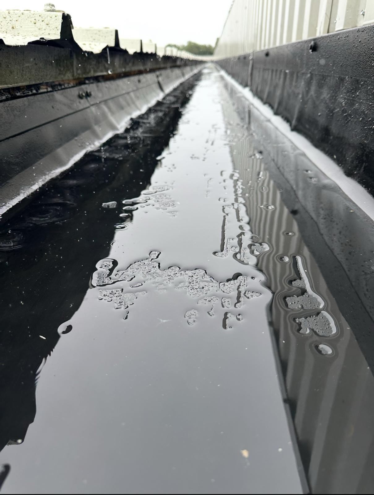 Industrial gutter linings